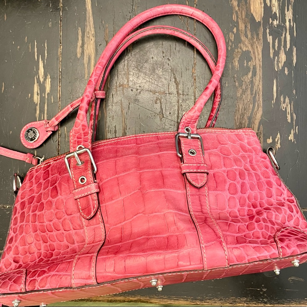 Authentic Dooney & Bourke pink bag! Used only a few times.